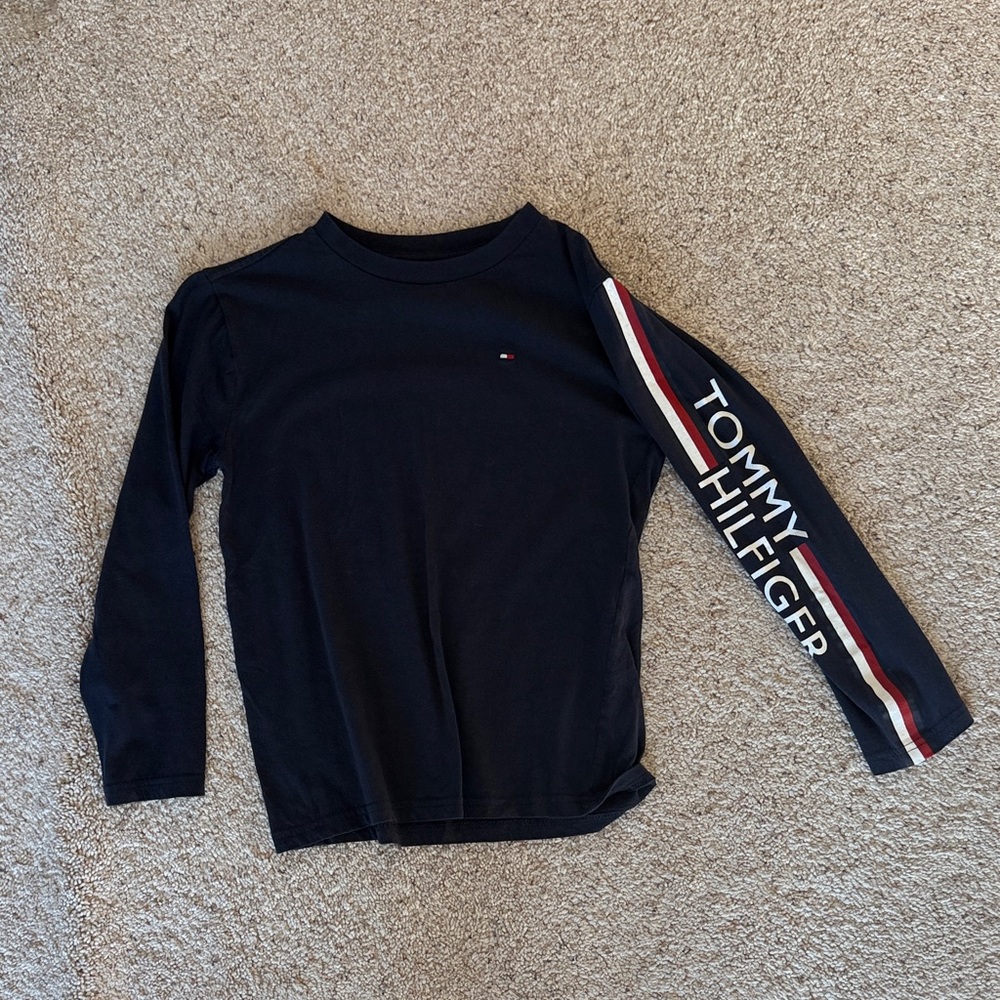 TOMMY HILFIGER Boys Long Sleeve T-Shirt Size M (12/14) Navy Red Flag Logo Prep